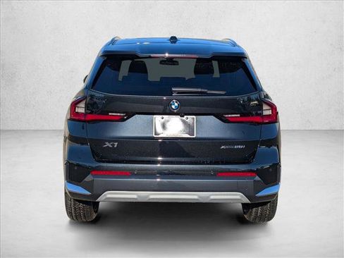 Used 2026 BMW X1 xDrive28i AWD/4WD image 6