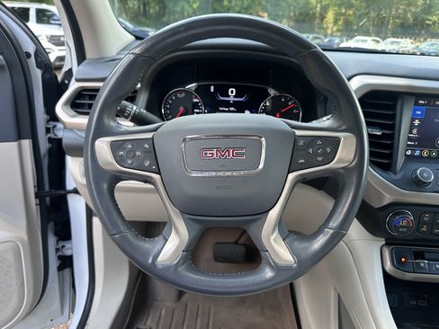 Used 2022 GMC Acadia Denali w/ Denali Ultimate Package FWD image 20