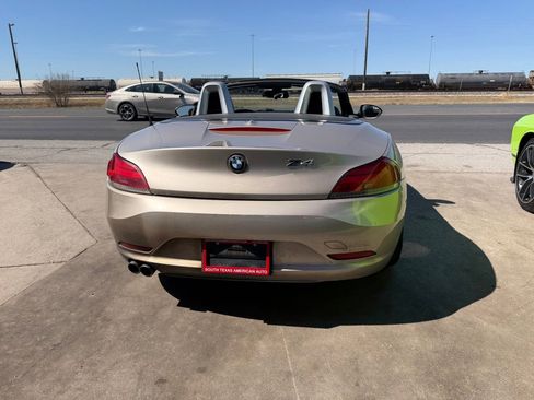 Used 2011 BMW Z4 sDrive30i w/ Premium Pkg image 37