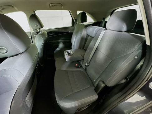 Used 2019 Kia Sorento LX w/ Option Group 020 image 24