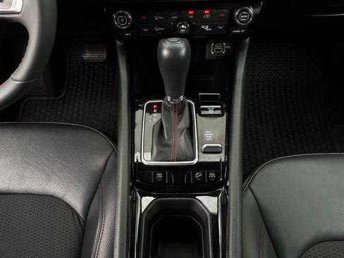 Used 2025 Jeep Compass Trailhawk image 14