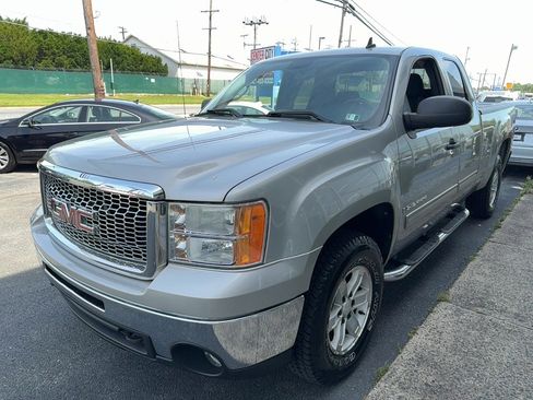 Used 2009 GMC Sierra 1500 SLE w/ Power Pack Plus AWD/4WD image 5