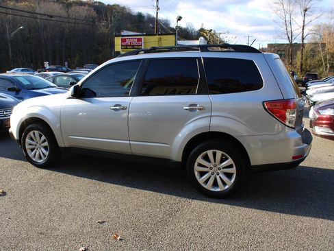 Used 2012 Subaru Forester 2.5X Premium w/ All-Weather Pkg image 11