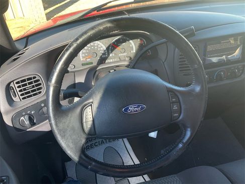 Used 2003 Ford F150 XLT image 19