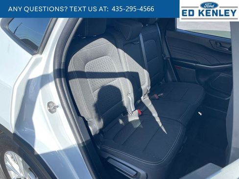Used 2025 Ford Escape Active AWD/4WD image 28