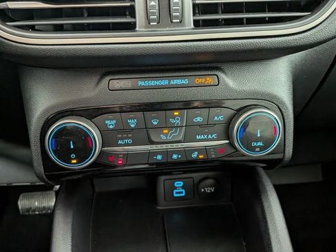 Used 2022 Ford Escape SE w/ Convenience Package image 21