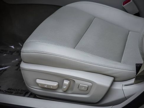 Used 2015 Lexus ES 350 w/ Premium Package FWD image 11