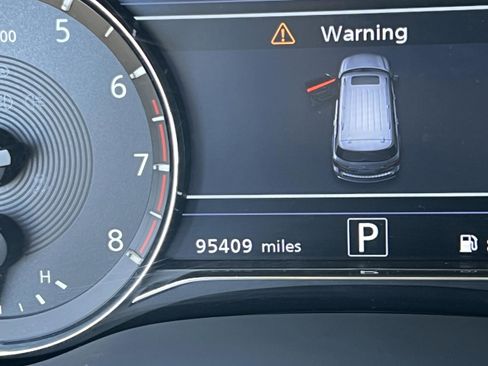 Used 2021 INFINITI QX80 Luxe w/ Cargo Package image 13