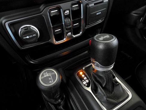 Used 2022 Jeep Wrangler Unlimited Sport AWD/4WD image 37