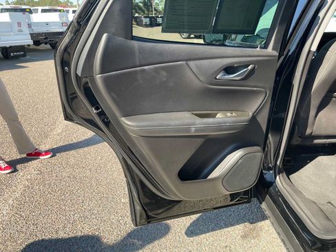 Used 2023 Chevrolet Blazer LT FWD image 19