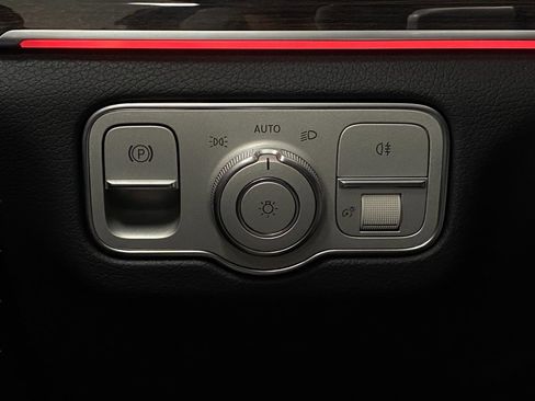 Certified 2025 Mercedes-Benz GLE 350 4MATIC image 15