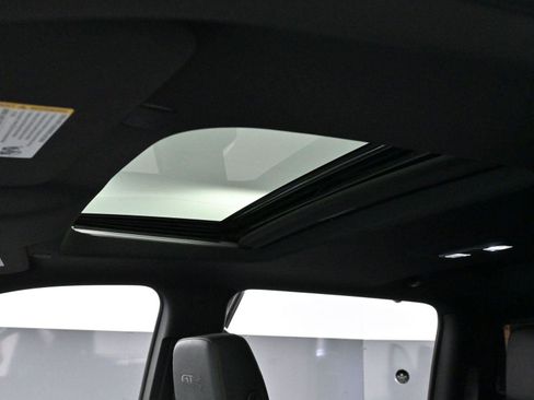 Used 2024 GMC Sierra 1500 AT4 w/ Technology Package image 31