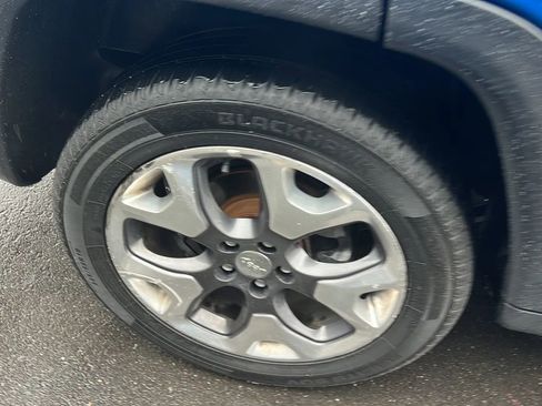 Used 2018 Jeep Compass Limited w/ Navigation Group image 16