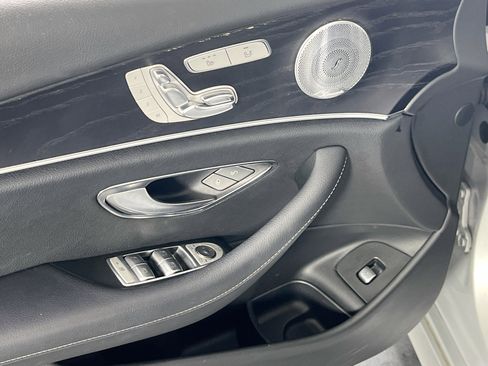 Used 2018 Mercedes-Benz E 300 image 18