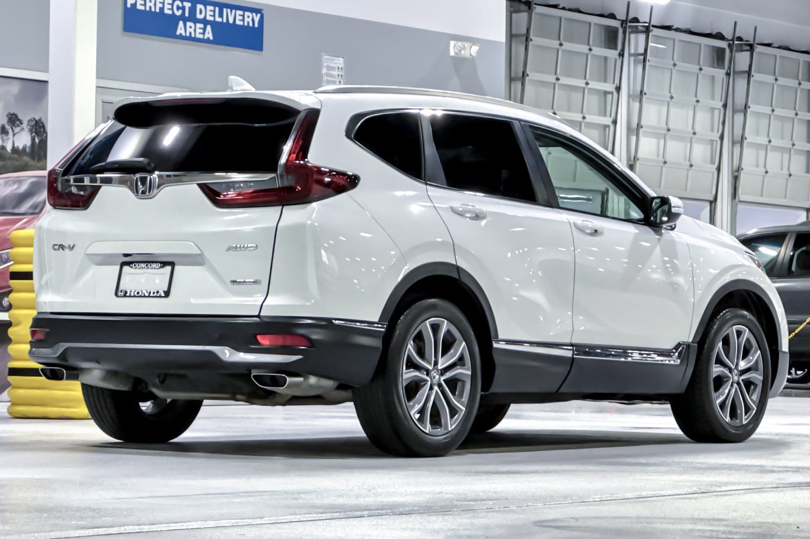 Used 2020 Honda CR-V Touring image 9