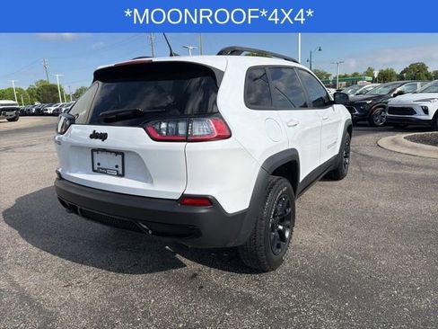 Used 2022 Jeep Cherokee Latitude w/ Sun & Sound Group AWD/4WD image 11