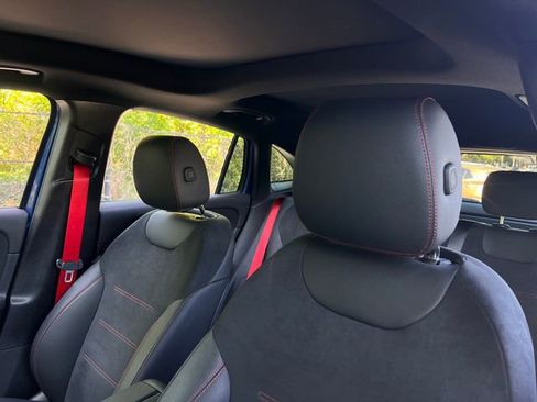 Used 2025 Mercedes-Benz GLA 35 AMG 4MATIC image 14