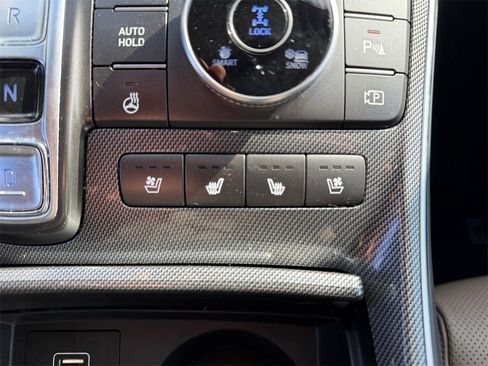 Used 2023 Hyundai Santa Fe Limited image 25