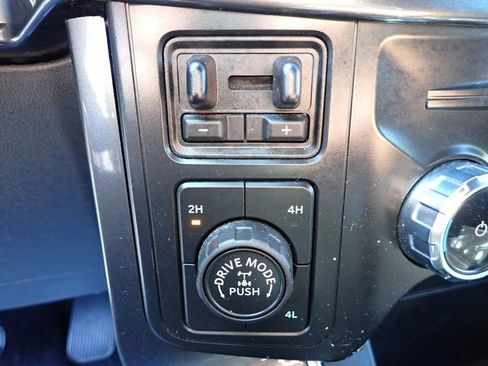 Certified 2022 Ford F150 XLT w/ Equipment Group 302A High image 25