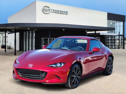 New 2026 MAZDA MX-5 Miata RF Grand Touring image 2