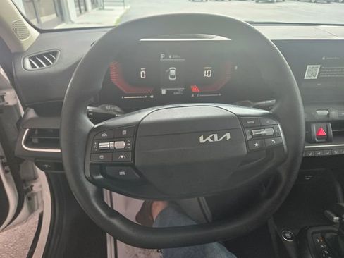 Used 2025 Kia K4 FWD image 15