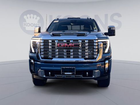 New 2026 GMC Sierra 2500 Denali w/ Denali Reserve Package image 8