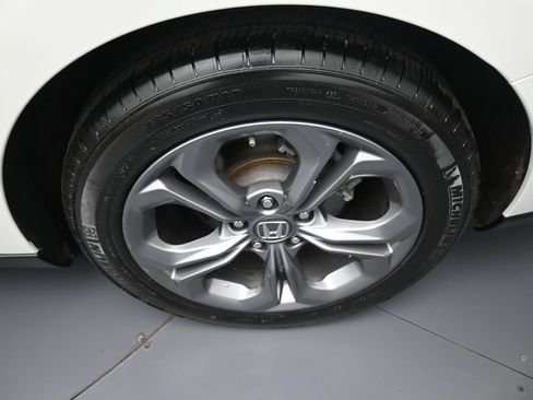 Used 2024 Honda Accord EX image 15