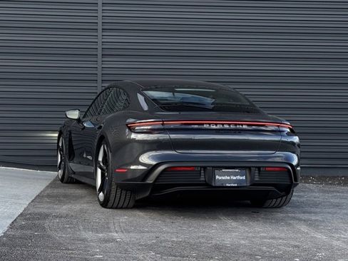New 2025 Porsche Taycan 4S image 3