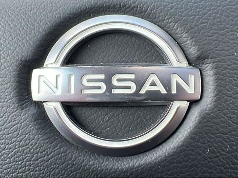 Used 2022 Nissan Armada Platinum w/ Captain's Chairs Package AWD/4WD image 38