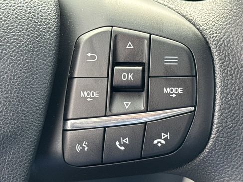 New 2025 Ford Maverick XL image 25