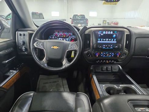 Used 2017 Chevrolet Silverado 1500 High Country w/ High Desert Package AWD/4WD image 10