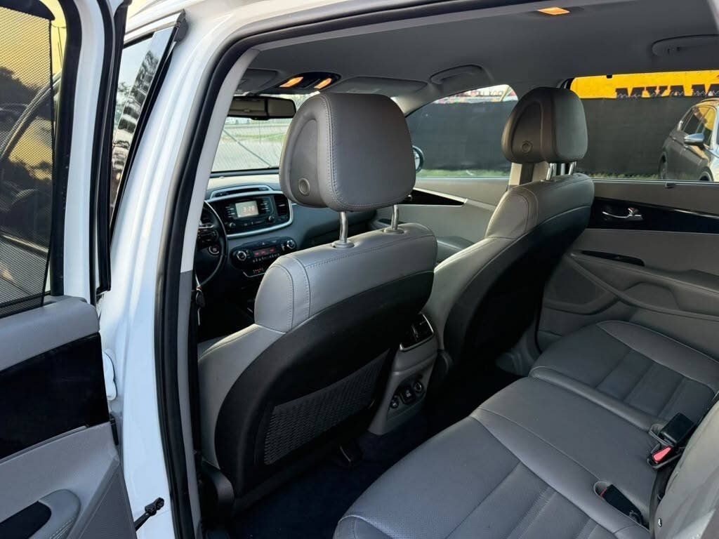Used 2016 Kia Sorento EX w/ EX Premium Package FWD image 26