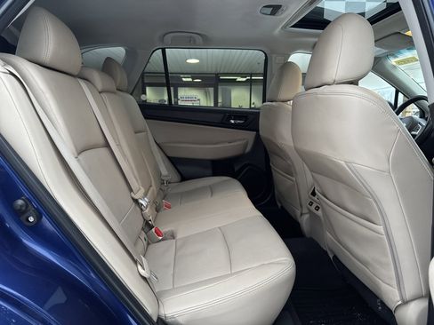 Used 2017 Subaru Outback 2.5i Limited image 30