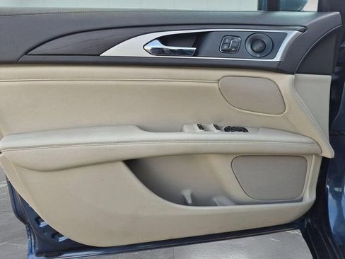 Used 2018 Lincoln MKZ Reserve w/ Climate Package FWD image 16