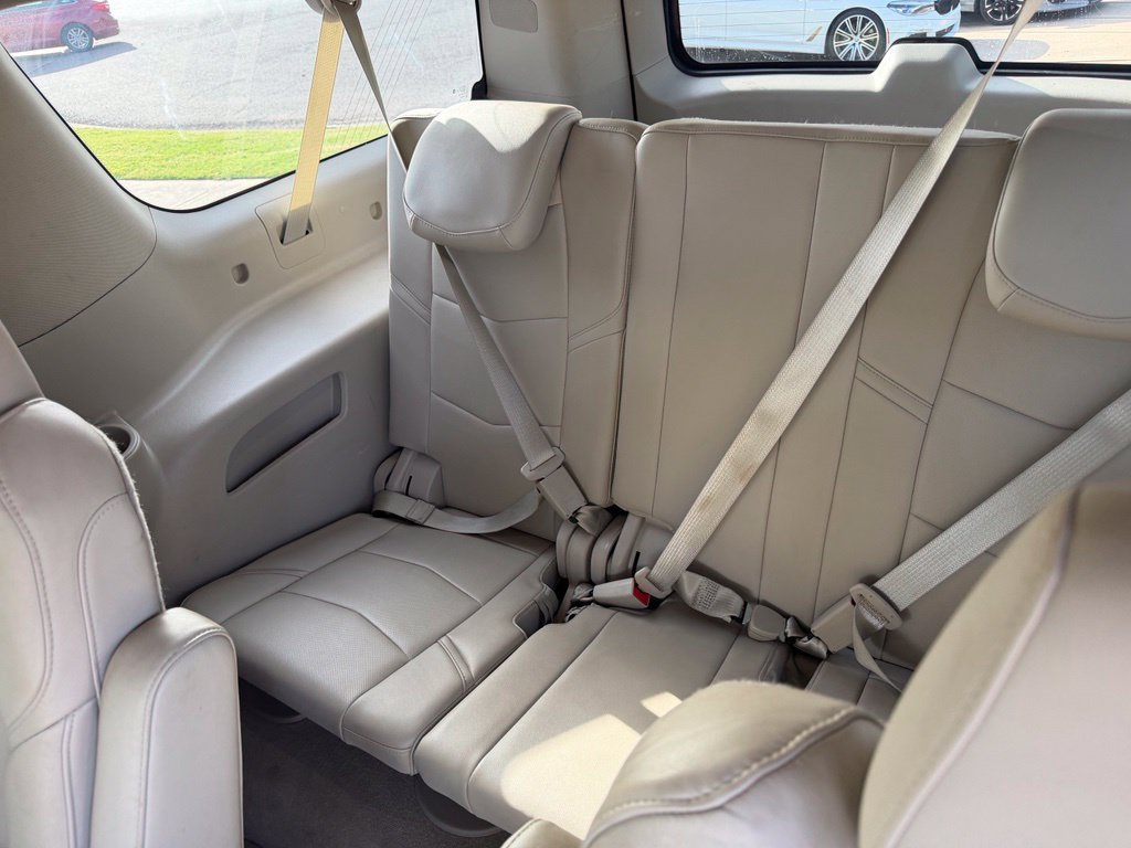 Used 2017 Cadillac Escalade ESV Luxury AWD/4WD image 22