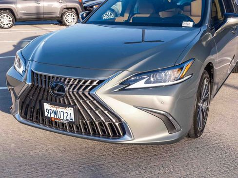 Used 2024 Lexus ES 350 w/ Premium Package FWD image 10