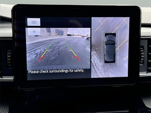 Used 2023 Ford Explorer ST-Line image 16