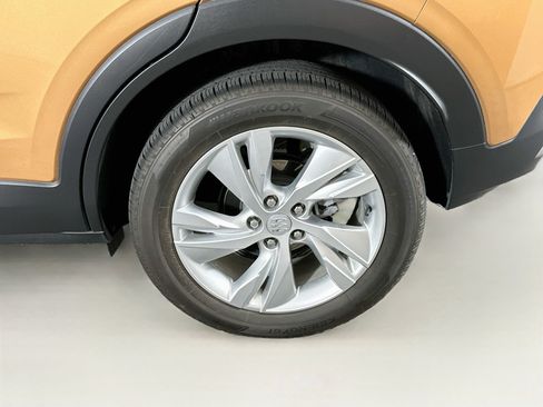 Used 2024 Buick Encore GX Preferred w/ Comfort Package FWD image 11