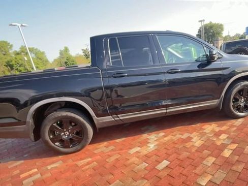 Used 2017 Honda Ridgeline Black Edition image 2