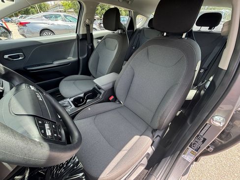 Used 2025 Kia K4 FWD image 35