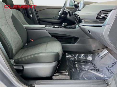 Used 2022 Nissan Rogue SV FWD image 33