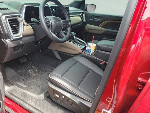 Used 2025 GMC Canyon Denali w/ LPO, Utility Wall Package AWD/4WD image 5