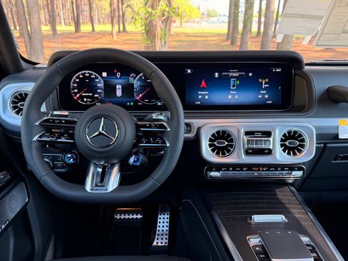 New 2026 Mercedes-Benz G 63 AMG 4MATIC image 3