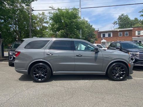 Used 2022 Dodge Durango R/T w/ Tow 'N Go Package AWD/4WD image 2