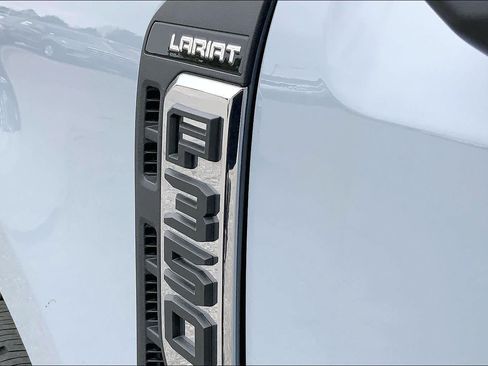 New 2026 Ford F350 Lariat w/ Lariat Ultimate Package AWD/4WD image 15