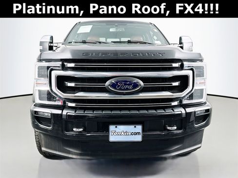 Used 2022 Ford F250 Platinum w/ FX4 Off-Road Package image 4