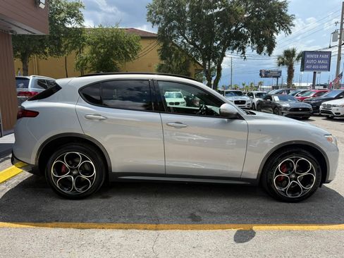 Used 2022 Alfa Romeo Stelvio Ti w/ Active Assist Plus Package AWD/4WD image 5