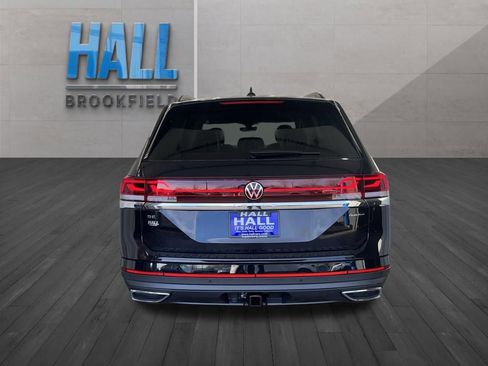 New 2026 Volkswagen Atlas SE image 4