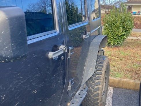 Used 2016 Jeep Wrangler Unlimited Rubicon image 3