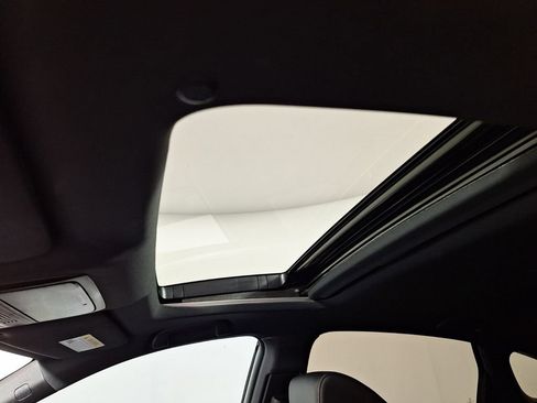 Used 2021 Honda Accord Sport image 12